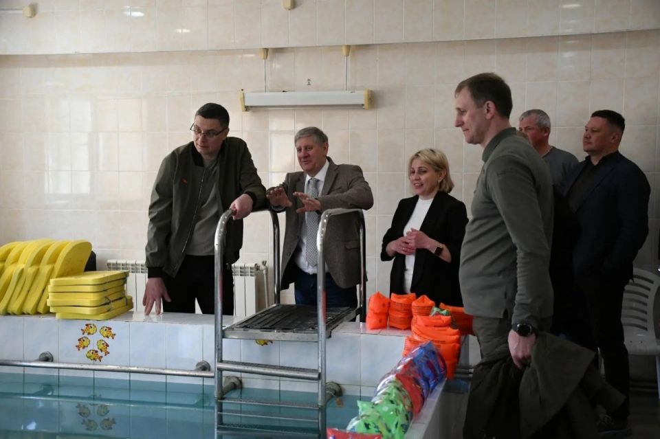 Александр Шатов: Делегация Владимирской области посетила дошкольное учреждение в Кировском Александр Шатов: Делегация Владимирской области посетила дошкольное учреждение в Кировском