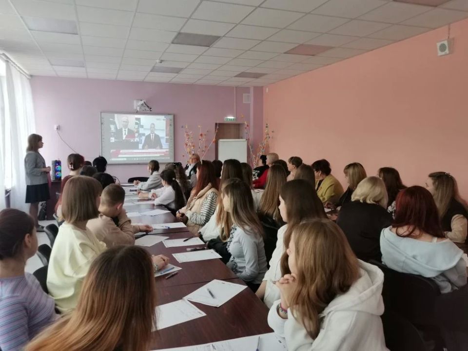 #тотальныйдиктантДНР. На очной площадке ГБОУ «Светлодарский УВК г.о. Дебальцево» 18 апреля 2026 года состоялся долгожданное культурное событие – Тотальный диктант! В этот раз участники получили возможность окунуться в мир... #тотальныйдиктантДНР. На очной площадке ГБОУ «Светлодарский УВК г.о. Дебальцево» 18 апреля 2026 года состоялся долгожданное культурное событие – Тотальный диктант! В этот раз участники получили возможность окунуться в мир...