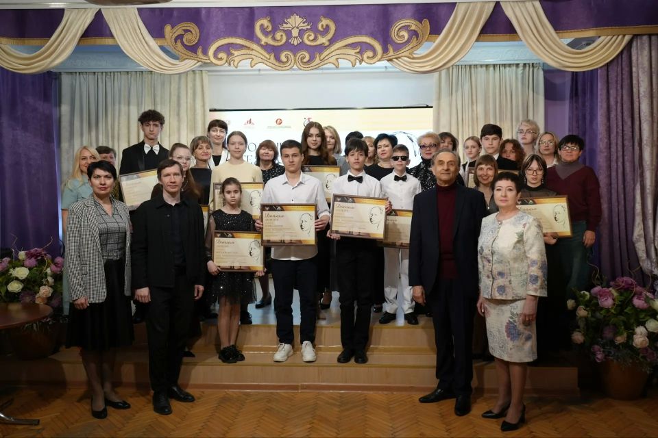 Фестиваль «На родине Сергея Прокофьева» завершился гала-концертом в Донецкой филармонии Фестиваль «На родине Сергея Прокофьева» завершился гала-концертом в Донецкой филармонии