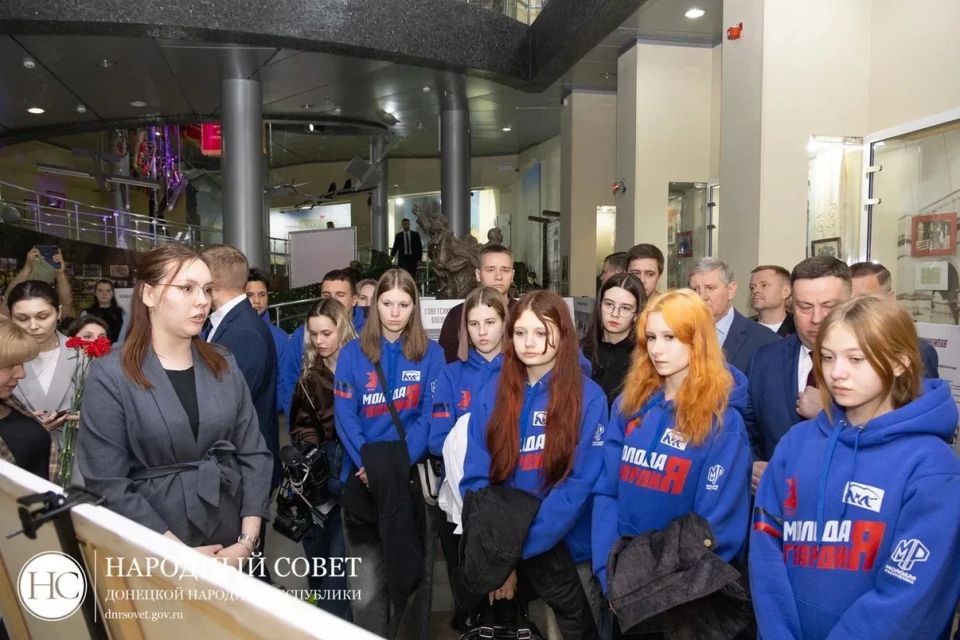 Константин Кузьмин: «Без срока давности. Нюрнберг Константин Кузьмин: «Без срока давности. Нюрнберг