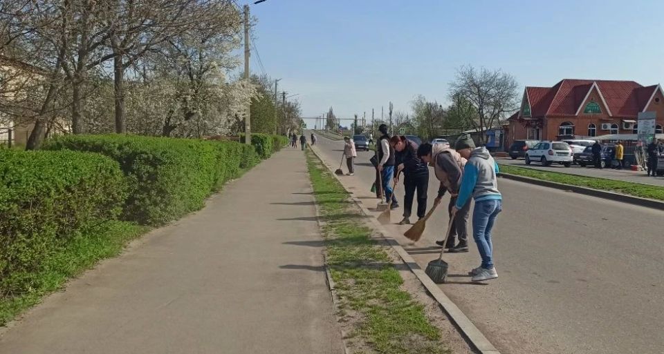 Наталья Великодная: В Тельмановском округе проведен очередной субботник Наталья Великодная: В Тельмановском округе проведен очередной субботник