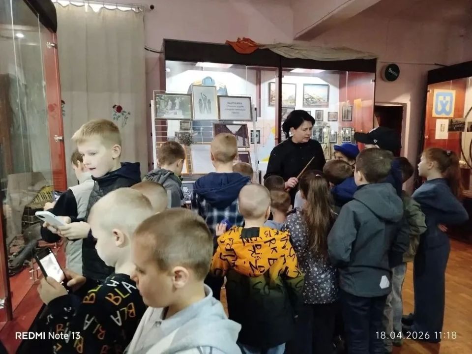 В МБУ «Музей истории города Харцызска» открылась выставка предметов музейного ряда «Памяти жертв геноцида советского народа» ко Дню памяти жертв геноцида советского народа, совершенного нацистами и их пособниками в период... В МБУ «Музей истории города Харцызска» открылась выставка предметов музейного ряда «Памяти жертв геноцида советского народа» ко Дню памяти жертв геноцида советского народа, совершенного нацистами и их пособниками в период...