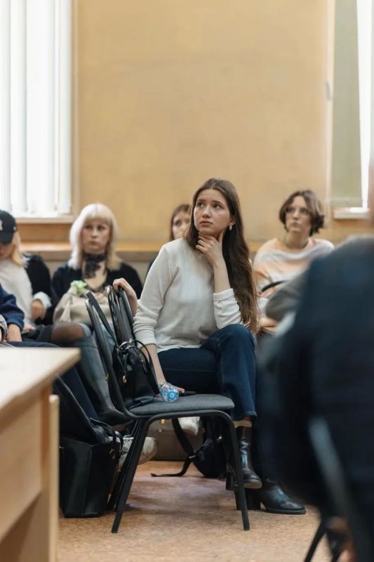 Донецкие журналисты презентовали книгу на журфаке Московского государственного университета Донецкие журналисты презентовали книгу на журфаке Московского государственного университета