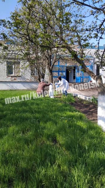 Алексей Кулемзин: В Великоновосёлковском муниципальном округе состоялся субботник с участием местных жителей Алексей Кулемзин: В Великоновосёлковском муниципальном округе состоялся субботник с участием местных жителей