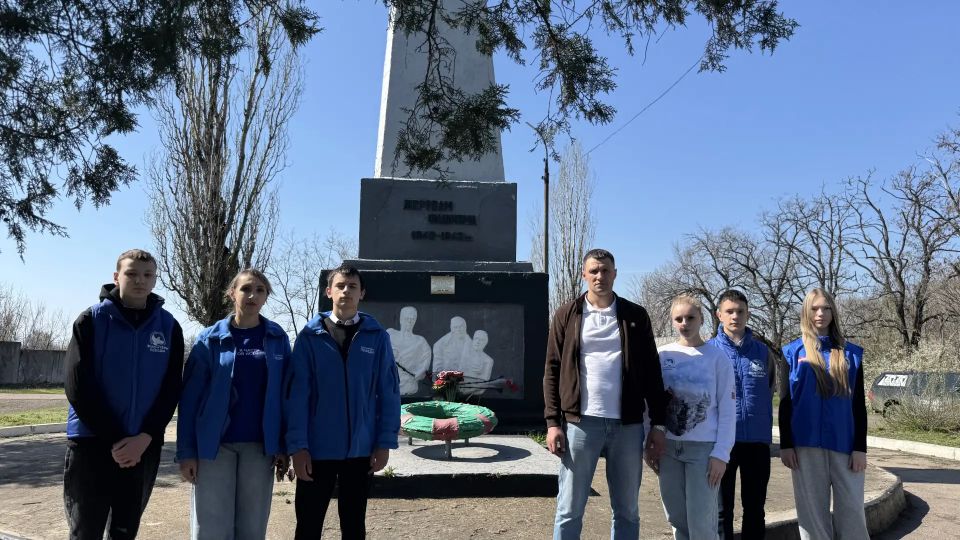 «Память поколений»: в Торезе почтили память жертв геноцида советского народа