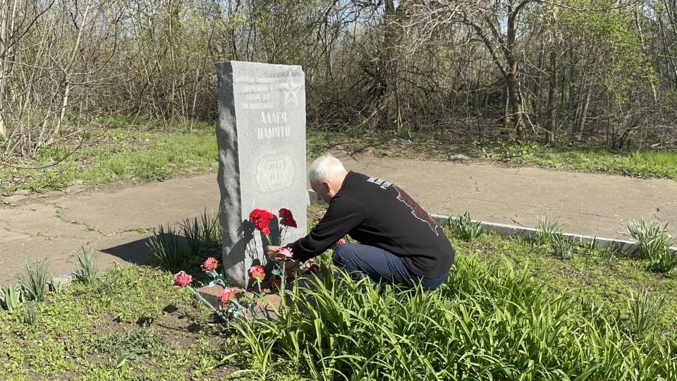 «Память поколений»: в Торезе почтили память жертв геноцида советского народа «Память поколений»: в Торезе почтили память жертв геноцида советского народа