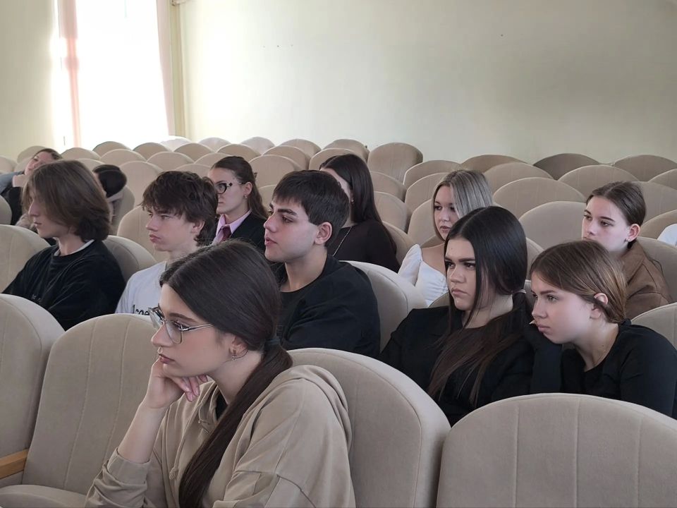 В рамках партийного проекта «Историческая память», ко Дню памяти жертв геноцида советского народа, совершенного нацистами в период Великой Отечественной войны 1941–1945 годов, активистами Мангушского местного отделения... В рамках партийного проекта «Историческая память», ко Дню памяти жертв геноцида советского народа, совершенного нацистами в период Великой Отечественной войны 1941–1945 годов, активистами Мангушского местного отделения...
