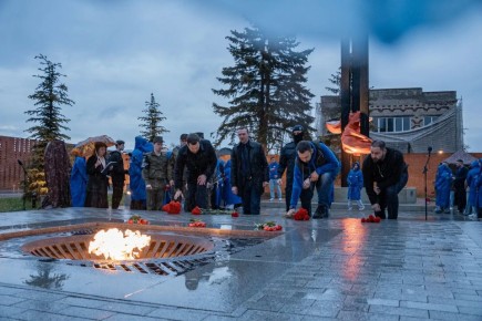 � ���� ���� �� ������� �������� ���� ������ ����� �������� ���������� ������, ������� � ����� ����� �4/4-��� �� 4 ����� ������ ����� �������