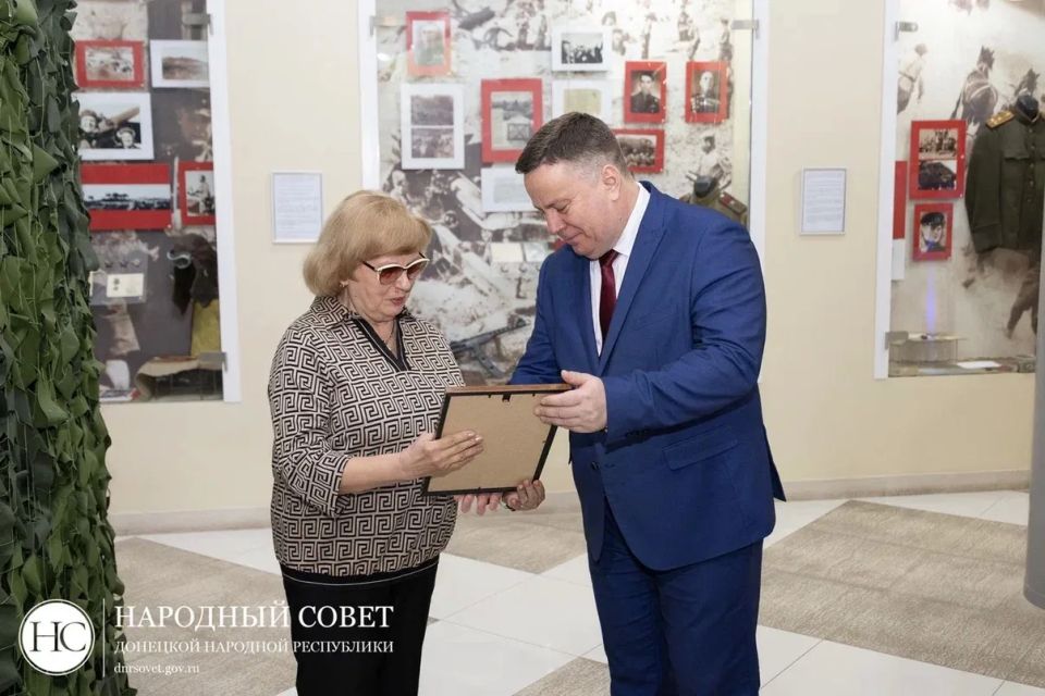 Константин Кузьмин: Поблагодарил сотрудников музея Великой Отечественной войны за помощь в организации выставки «Без срока давности Константин Кузьмин: Поблагодарил сотрудников музея Великой Отечественной войны за помощь в организации выставки «Без срока давности