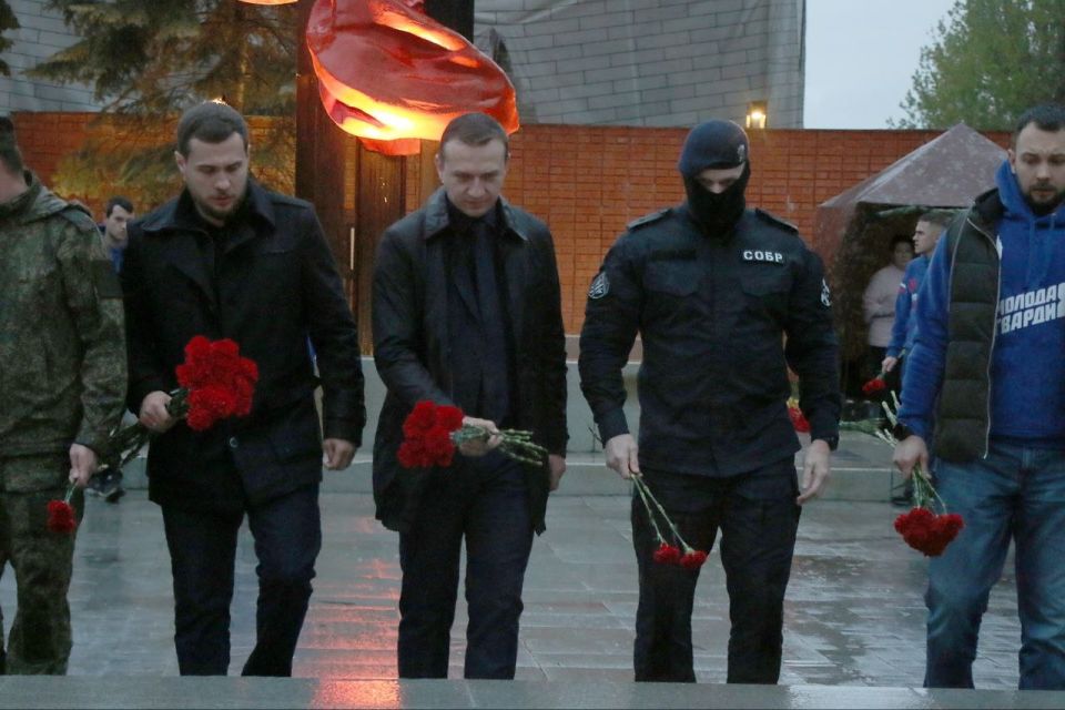 Владимир Ежиков: Помните! Через века, через года - помните! Владимир Ежиков: Помните! Через века, через года - помните!