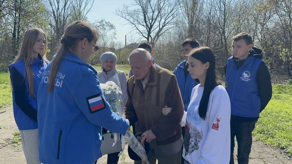 «Память поколений»: в Торезе почтили память жертв геноцида советского народа «Память поколений»: в Торезе почтили память жертв геноцида советского народа