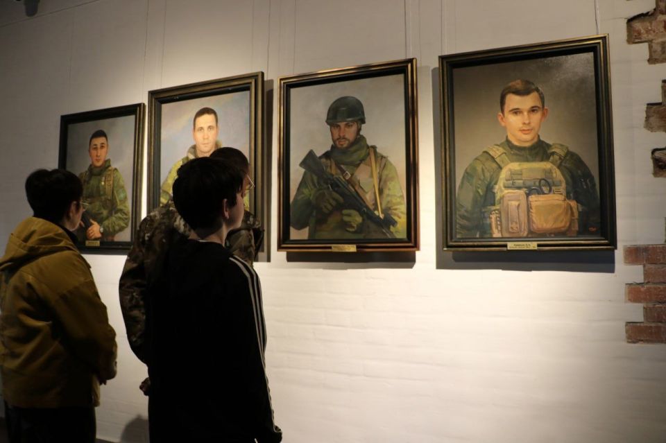 Андрей Чертков: Донецкий республиканский художественный музей получил спецнаграду Международной премии «СоцТех» — «За вклад в сохранение памяти о героях СВО» Андрей Чертков: Донецкий республиканский художественный музей получил спецнаграду Международной премии «СоцТех» — «За вклад в сохранение памяти о героях СВО»