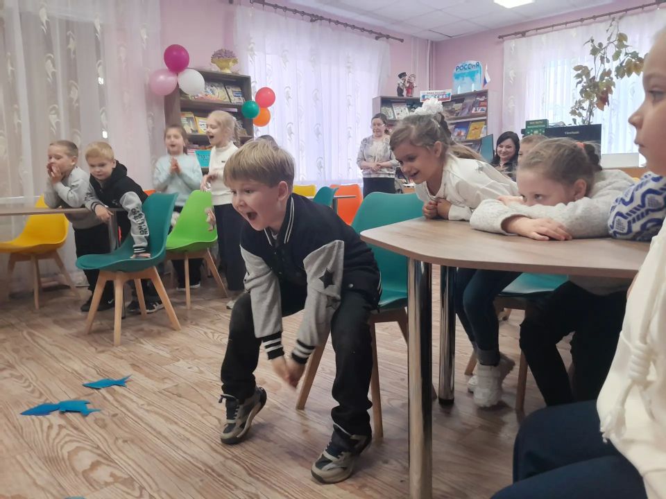 В рамках ежегодной Всероссийской акции «Библионочь-2026» сотрудники детской библиотеки-филиала провели для обучающихся 1 класса МБОУ «Школа № 5 города Дебальцево» фольклорный час «Сказки на ночь» В рамках ежегодной Всероссийской акции «Библионочь-2026» сотрудники детской библиотеки-филиала провели для обучающихся 1 класса МБОУ «Школа № 5 города Дебальцево» фольклорный час «Сказки на ночь»