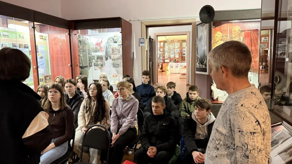 Урок мужества — встреча двух поколений Урок мужества — встреча двух поколений