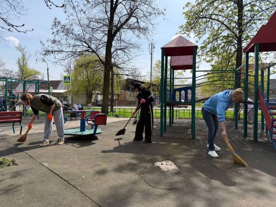 Мы за чистоту. В рамках Всероссийской недели субботников «Мы за чистоту» команда неравнодушных объединилась ради общего дела Мы за чистоту. В рамках Всероссийской недели субботников «Мы за чистоту» команда неравнодушных объединилась ради общего дела