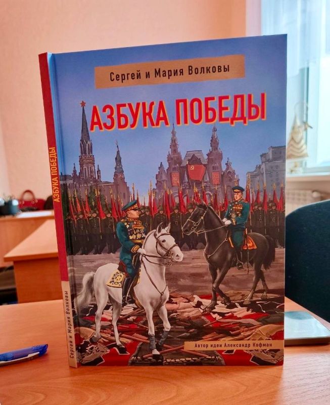 Сегодня в России проходит ставшая уже традиционной акция «Тотальный диктант» — общественный некоммерческий проект, который объединяет всех, кто любит и ценит русский язык Сегодня в России проходит ставшая уже традиционной акция «Тотальный диктант» — общественный некоммерческий проект, который объединяет всех, кто любит и ценит русский язык