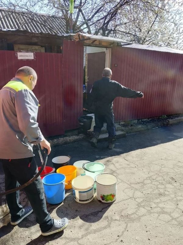 Валентина Харлашка: Сегодня провела мониторинг подвоза воды в жилом массиве Путь Ильича Кировского внутригородского района Валентина Харлашка: Сегодня провела мониторинг подвоза воды в жилом массиве Путь Ильича Кировского внутригородского района