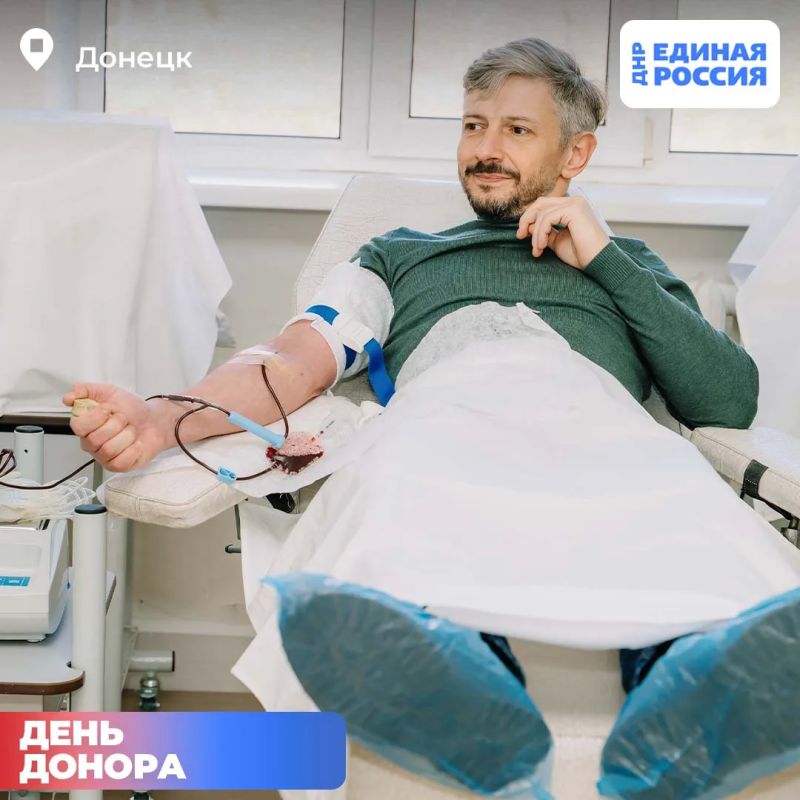 Частичка себя – для спасения жизней: как Единая Россия провела День донора Частичка себя – для спасения жизней: как Единая Россия провела День донора