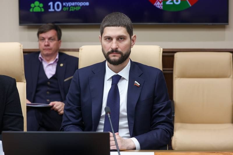 Александр Волошин: #КОДНЕПОКОРЁННЫХ2026. Сегодня в Совете Федерации прошло итоговое заседание рабочей группы по подготовке к старту патриотической российско-белорусской патриотической экспедиции «Код Непокоренных» Александр Волошин: #КОДНЕПОКОРЁННЫХ2026. Сегодня в Совете Федерации прошло итоговое заседание рабочей группы по подготовке к старту патриотической российско-белорусской патриотической экспедиции «Код Непокоренных»