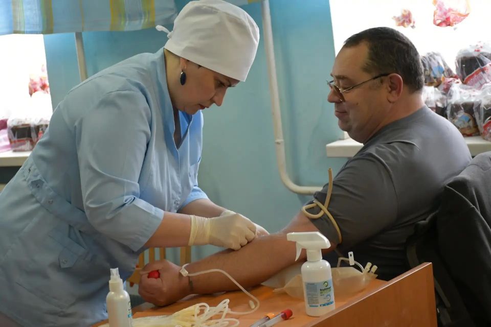 Железнодорожники Дебальцево присоединились к Всероссийской акции «Донорский рекорд России» Железнодорожники Дебальцево присоединились к Всероссийской акции «Донорский рекорд России»