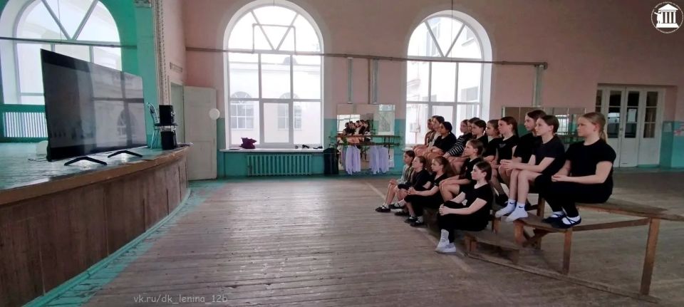 В городе Комсомольское прошел урок хороших манер для коллектива эстрадного танца «Я+Ты» В городе Комсомольское прошел урок хороших манер для коллектива эстрадного танца «Я+Ты»