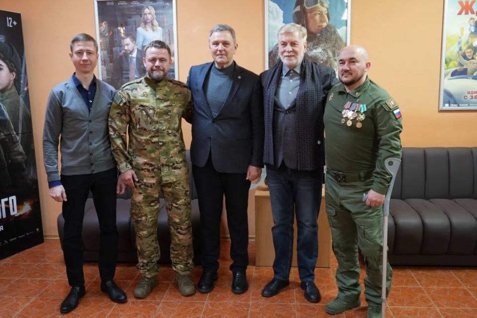 В ДНР прошел предпремьерный показ документального фильма «Самбист» В ДНР прошел предпремьерный показ документального фильма «Самбист»