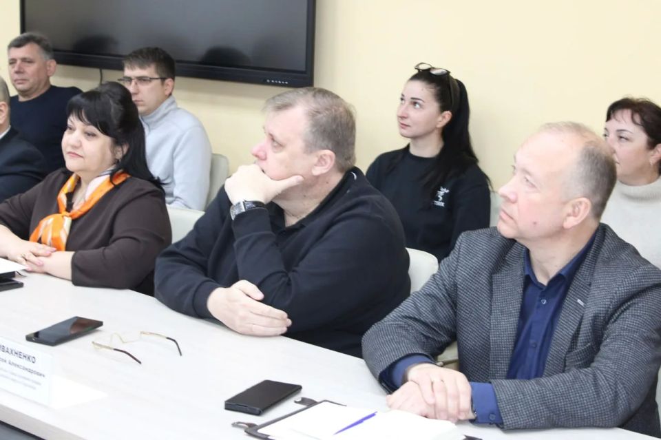 В администрации городского округа Горловка состоялось аппаратное совещание В администрации городского округа Горловка состоялось аппаратное совещание