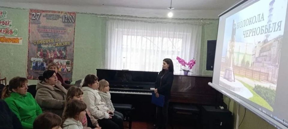 "Эхо, что не стихло до сих пор": в Торезе вспоминали трагедию Чернобыльской АЭС "Эхо, что не стихло до сих пор": в Торезе вспоминали трагедию Чернобыльской АЭС