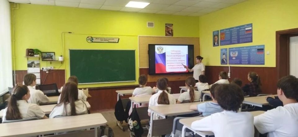 В школах округа прошли классные часы, посвященные Дню местного самоуправления В школах округа прошли классные часы, посвященные Дню местного самоуправления