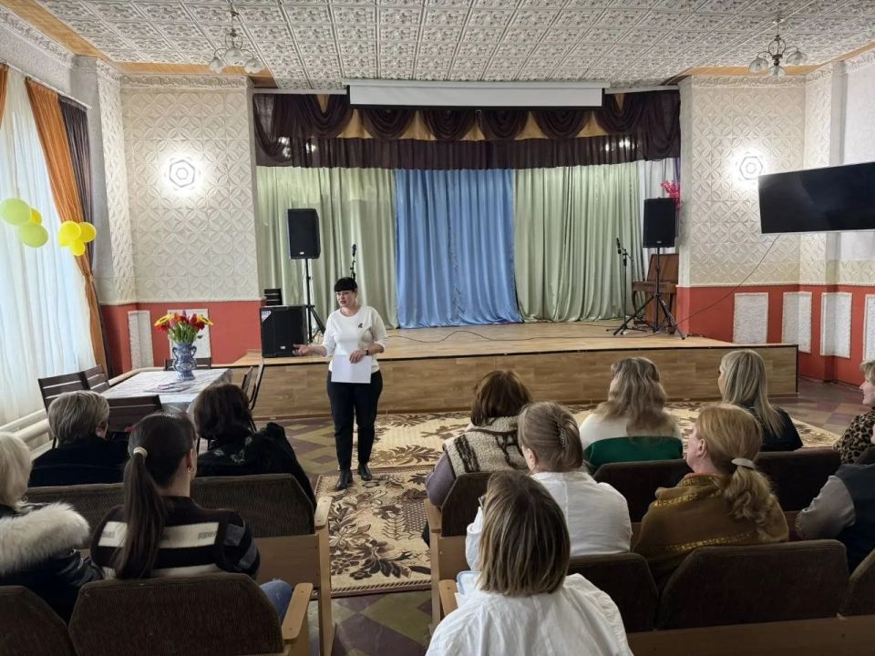 Встреча с трудовым коллективом Встреча с трудовым коллективом
