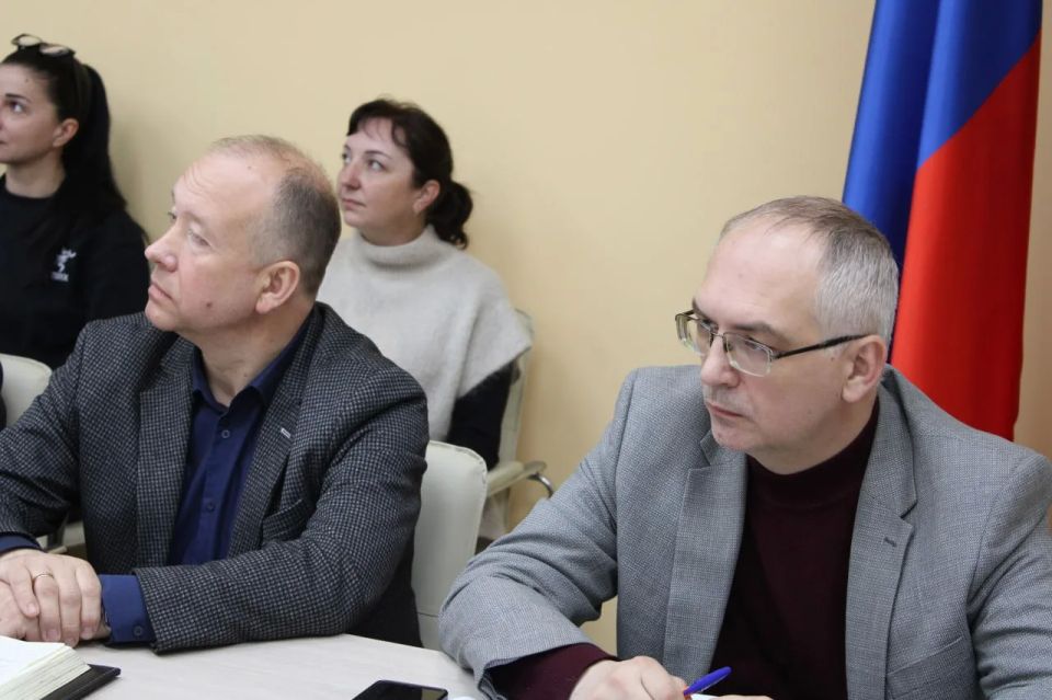 В администрации городского округа Горловка состоялось аппаратное совещание В администрации городского округа Горловка состоялось аппаратное совещание