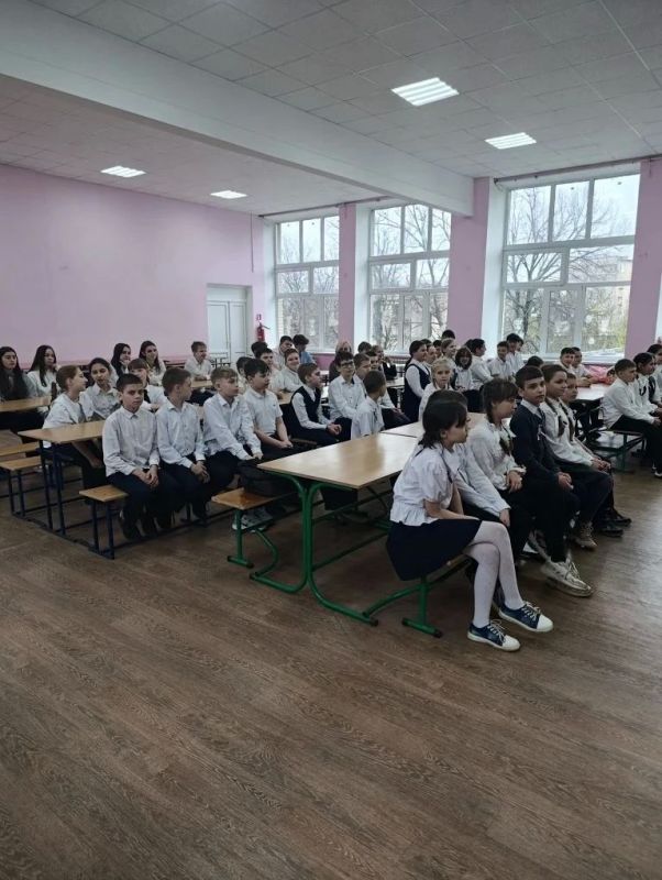Школьники Новосветской школы познакомились с творчеством великого композитора Сергея Прокофьева Школьники Новосветской школы познакомились с творчеством великого композитора Сергея Прокофьева
