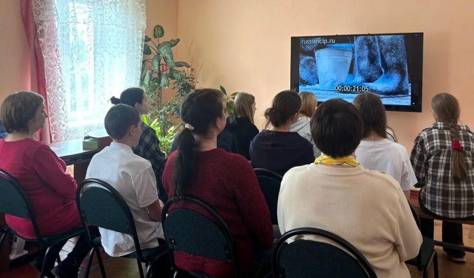 В Снежном почтили память жертв геноцида советского народа в годы Великой Отечественной войны В Снежном почтили память жертв геноцида советского народа в годы Великой Отечественной войны
