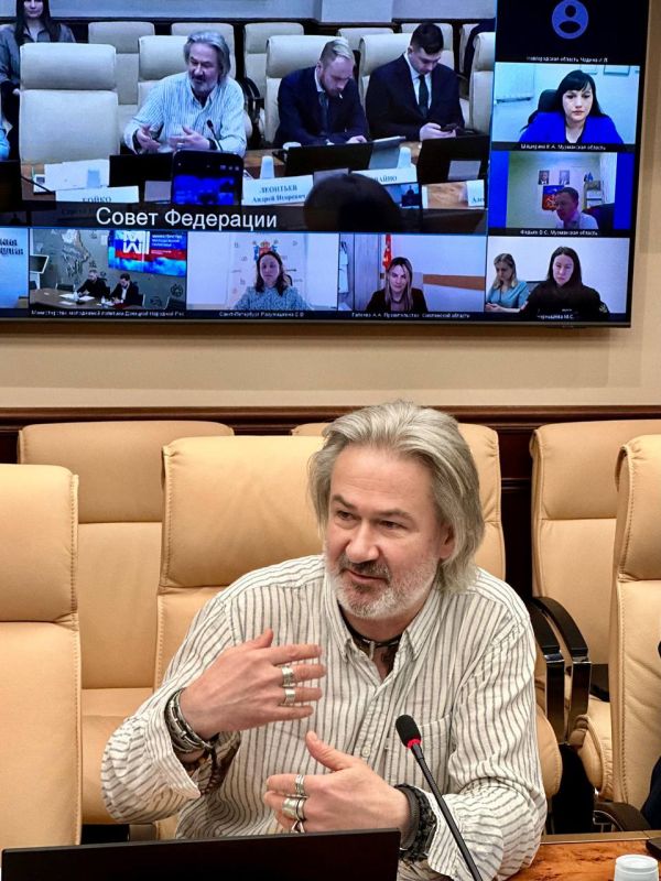 Александр Волошин: #КОДНЕПОКОРЁННЫХ2026. Сегодня в Совете Федерации прошло итоговое заседание рабочей группы по подготовке к старту патриотической российско-белорусской патриотической экспедиции «Код Непокоренных» Александр Волошин: #КОДНЕПОКОРЁННЫХ2026. Сегодня в Совете Федерации прошло итоговое заседание рабочей группы по подготовке к старту патриотической российско-белорусской патриотической экспедиции «Код Непокоренных»