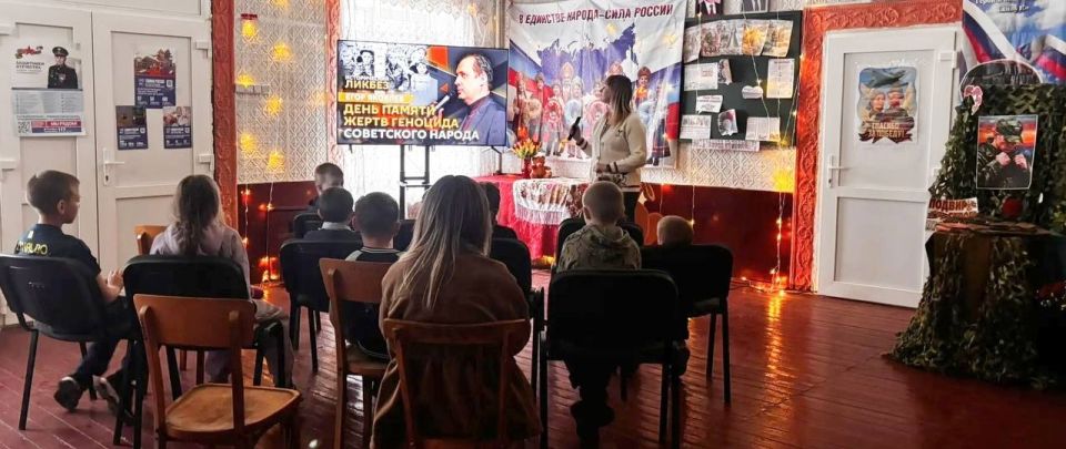 По партпроекту Единой России «Историческая память» в Снежном почтили память жертв геноцида советского народа По партпроекту Единой России «Историческая память» в Снежном почтили память жертв геноцида советского народа