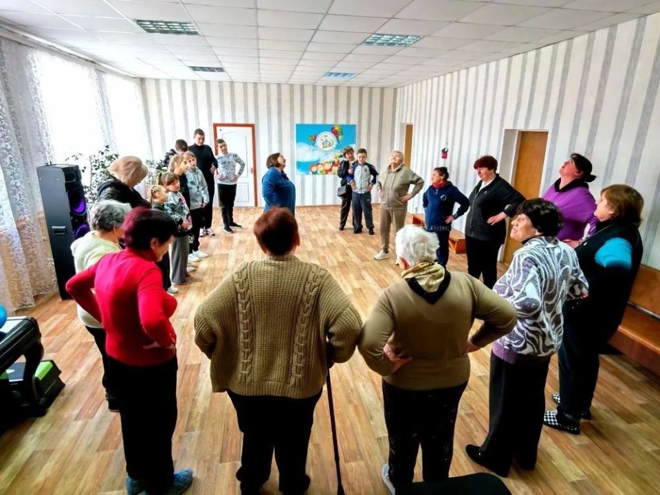 Занятие по адаптивной физической культуре для старшего поколения Занятие по адаптивной физической культуре для старшего поколения