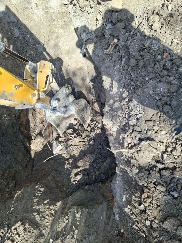 Аварийно-восстановительный отряд из Кузбасса продолжает восстановительные работы на участках водоснабжения в Горловке Аварийно-восстановительный отряд из Кузбасса продолжает восстановительные работы на участках водоснабжения в Горловке