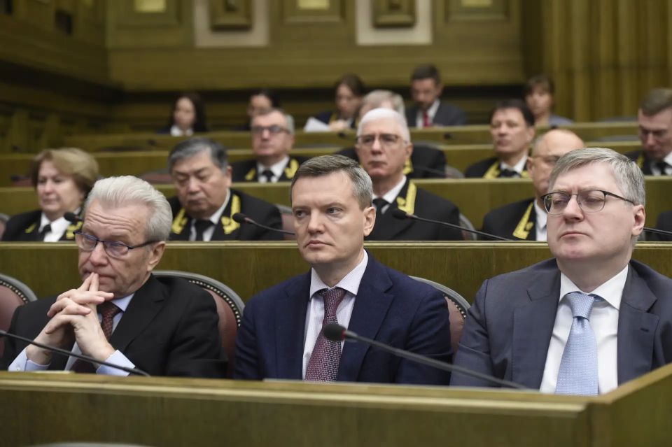 Пленум Верховного Суда РФ под руководством Игоря Краснова подготовил проект разъяснений, направленных на повышение эффективности и сокращение сроков рассмотрения гражданских дел Пленум Верховного Суда РФ под руководством Игоря Краснова подготовил проект разъяснений, направленных на повышение эффективности и сокращение сроков рассмотрения гражданских дел