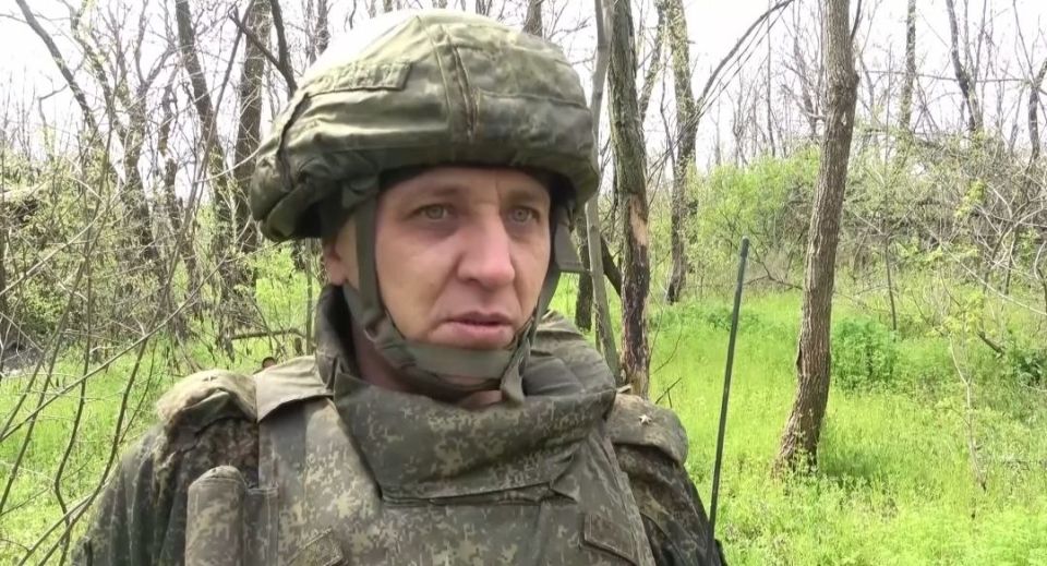 Евгений Поддубный: В Гришино на трофейной "Брэдли" Евгений Поддубный: В Гришино на трофейной "Брэдли"