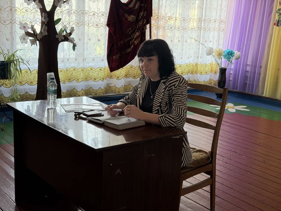 Заместитель главы администрации Амвросиевского муниципального округа Елена Крюкова встретилась с коллективом Елизавето-Николаевского детского сада Заместитель главы администрации Амвросиевского муниципального округа Елена Крюкова встретилась с коллективом Елизавето-Николаевского детского сада