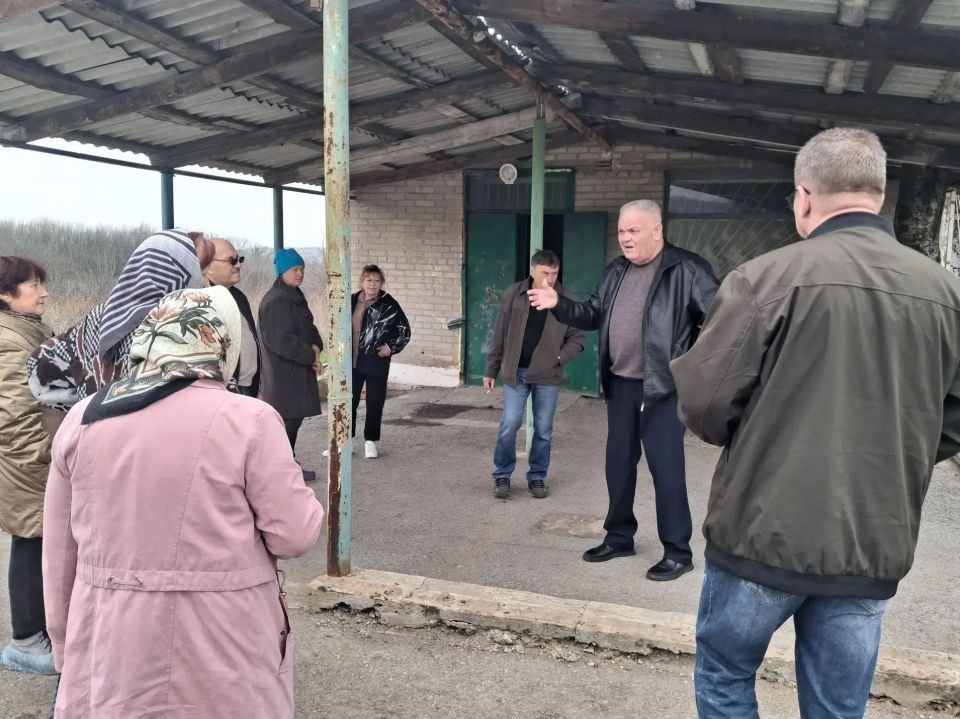 Председатель Амвросиевского муниципального совета Шульга А.А. провел встречу с жителями села Григорьевка