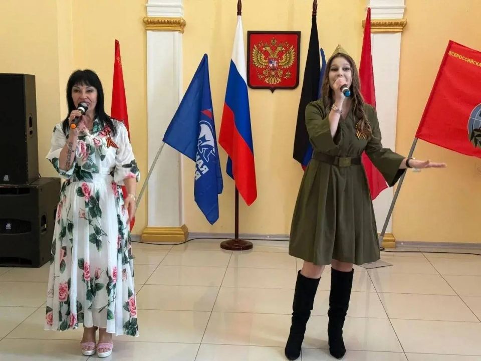 7 мая в Харцызском городском Дворце культуры состоялось мероприятие, посвященное 9 мая 7 мая в Харцызском городском Дворце культуры состоялось мероприятие, посвященное 9 мая