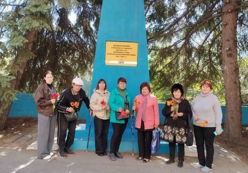 Макеевка чтит подвиг победителей у Мемориала погибшим в годы Великой Отечественной войны
