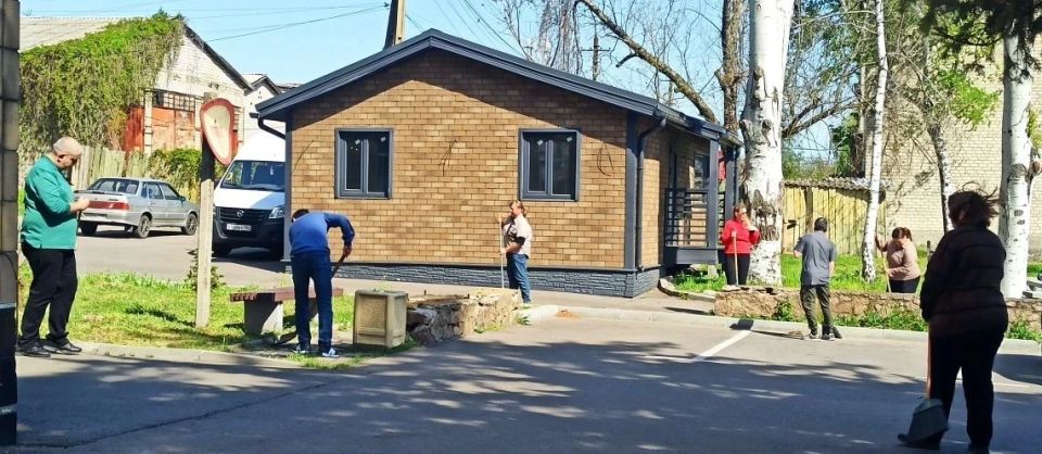 Сегодня, в преддверии праздников 9 и 11 мая, приняли участие в еженедельной экологической акции "Чистый четверг" в рамках партийного проекта Единой России "Городская среда" Сегодня, в преддверии праздников 9 и 11 мая, приняли участие в еженедельной экологической акции "Чистый четверг" в рамках партийного проекта Единой России "Городская среда"