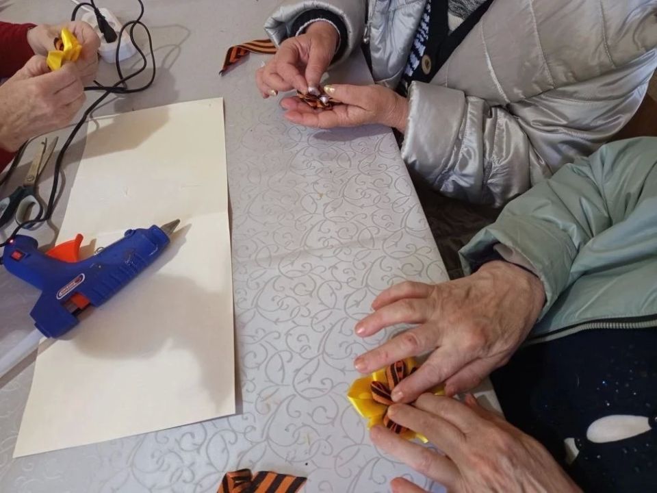 В Центрально-Городском районе города Горловка продолжается реализация проекта Единой России «Старшее поколение» В Центрально-Городском районе города Горловка продолжается реализация проекта Единой России «Старшее поколение»
