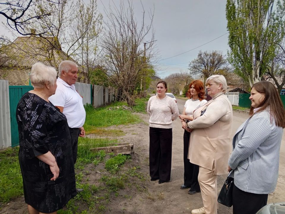Председатель Общественного совета встретилась с жителями улицы Свердлова