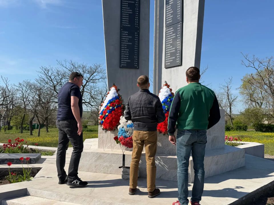 Александр Бондаренко: В Волновахском округе почтили память героев Великой Отечественной войны Александр Бондаренко: В Волновахском округе почтили память героев Великой Отечественной войны