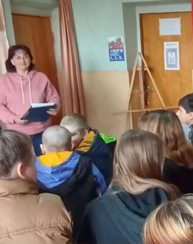 07.05.2026 г. в музее истории пгт. Благодатное прошел информационный час "Донецкая Народная Республика: наш выбор, наша судьба!", в преддверии празднования Дня Донецкой Народной Республики 07.05.2026 г. в музее истории пгт. Благодатное прошел информационный час "Донецкая Народная Республика: наш выбор, наша судьба!", в преддверии празднования Дня Донецкой Народной Республики