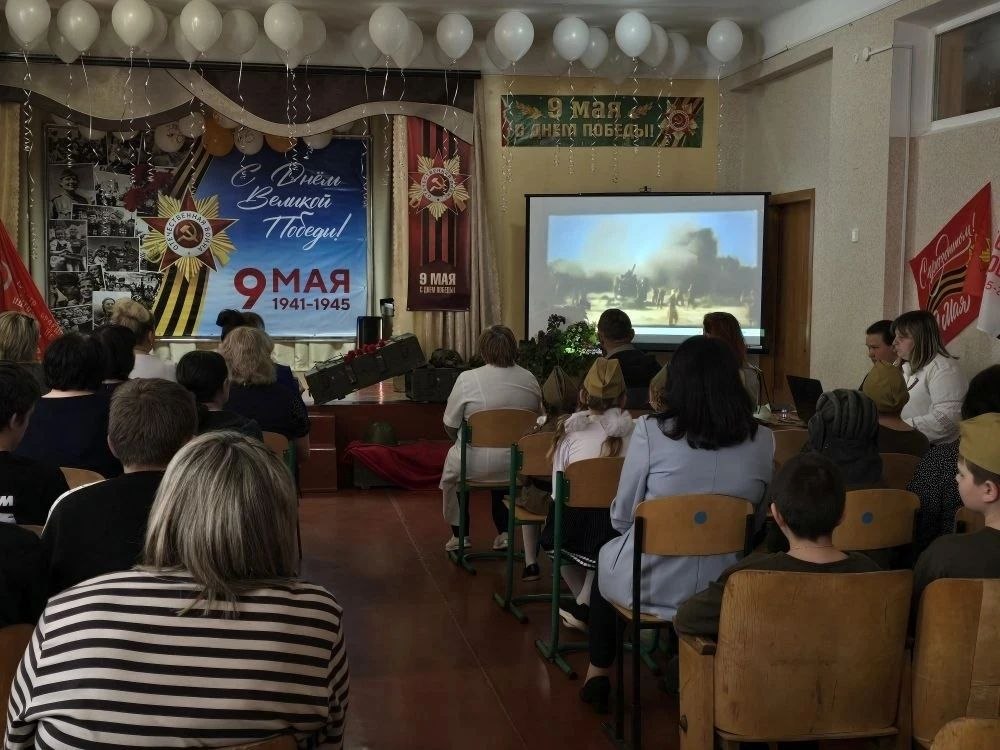 Праздничное мероприятие ко Дню Победы: память в сердцах поколений Праздничное мероприятие ко Дню Победы: память в сердцах поколений