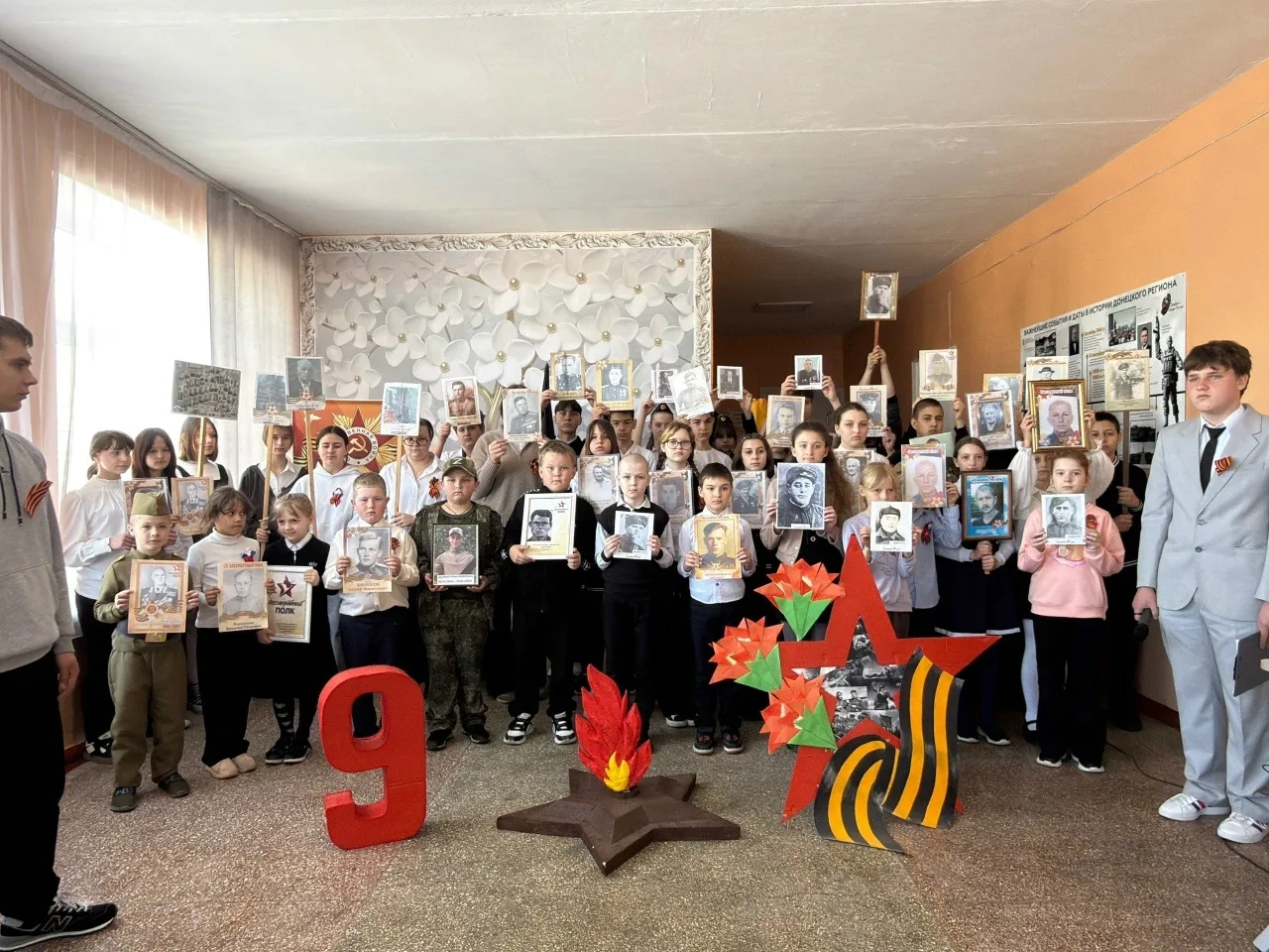«Бессмертный полк» в Новоазовском муниципальном округе: живая память в каждом сердце «Бессмертный полк» в Новоазовском муниципальном округе: живая память в каждом сердце